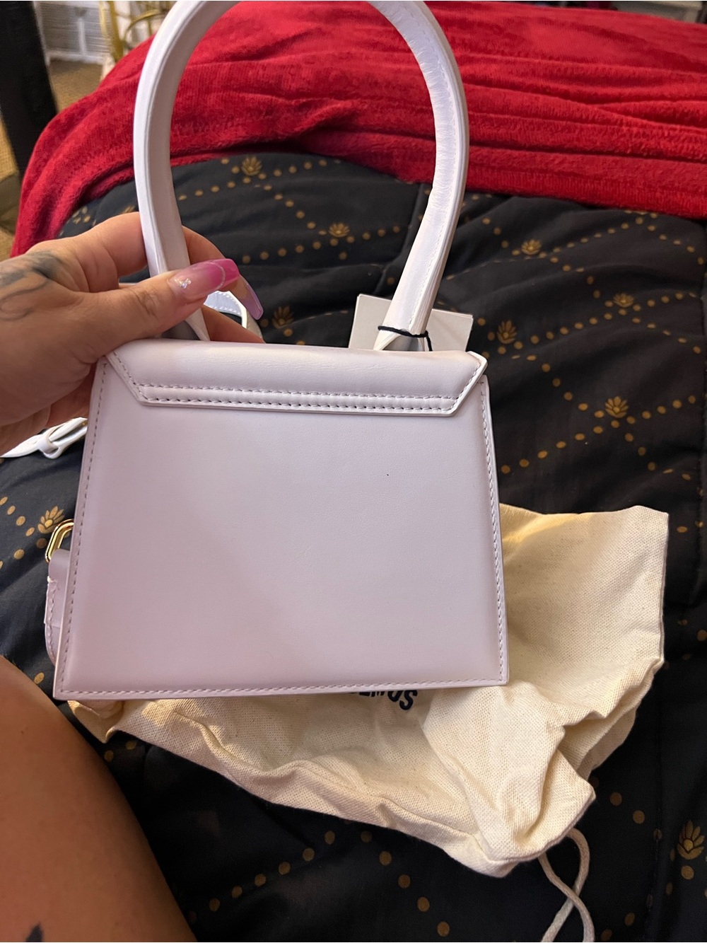Jacquemus White Le Chiquito Mini Top-Handle Bag with Gold Logo - Picture 4 of 8